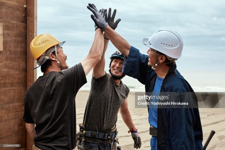 Lao Động Tại Nhật Bản và Hàn Quốc: Cơ Hội và Thách Thức cho Người Việt